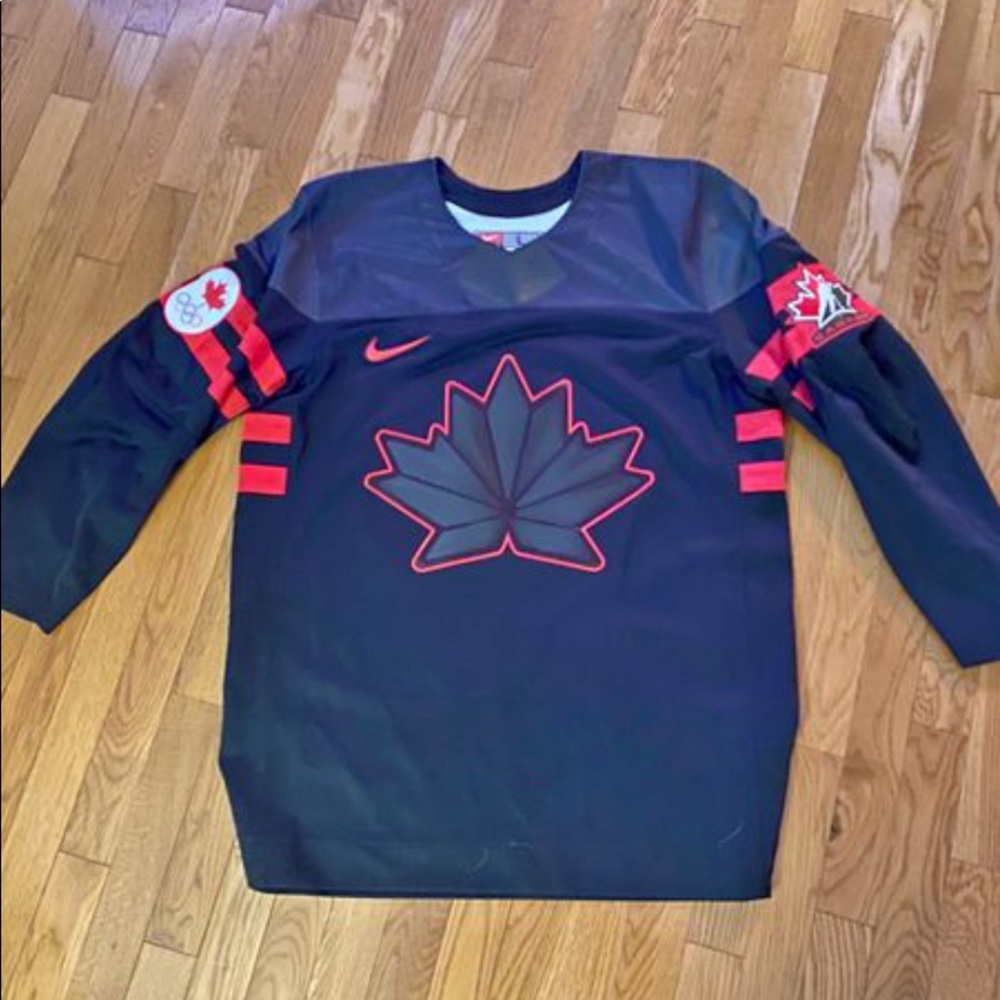 2022 TEAM CANADA JERSEY ( LARGE, BLACK )